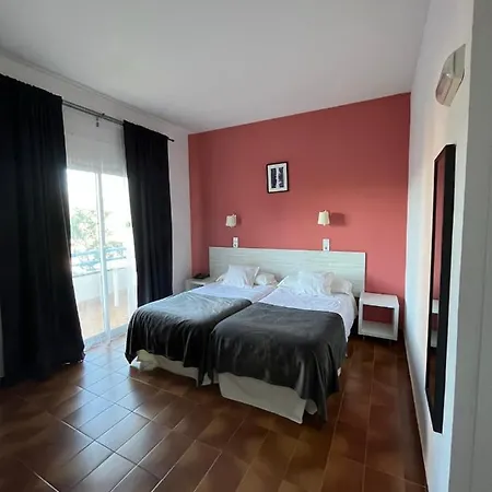 Plaza Miami - Solo Adultos