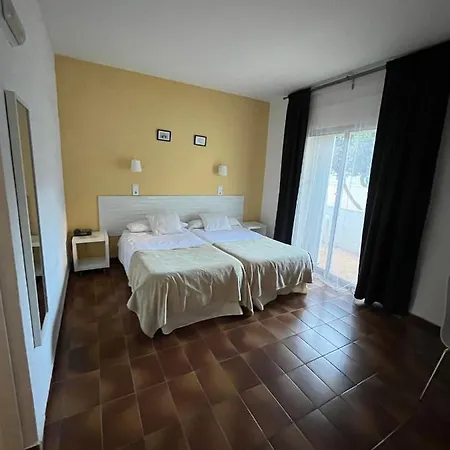 Plaza Miami - Solo Adultos Hotel